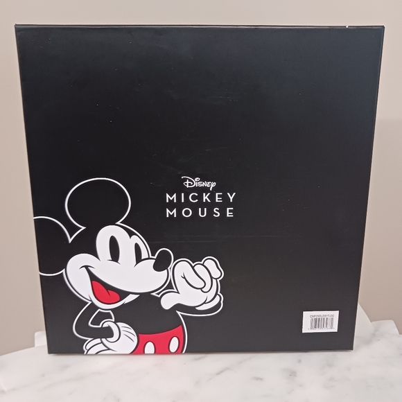 Bioworld Disney Mickey Mouse Crossbody & Tech Pouch Set - Picture 10 of 12